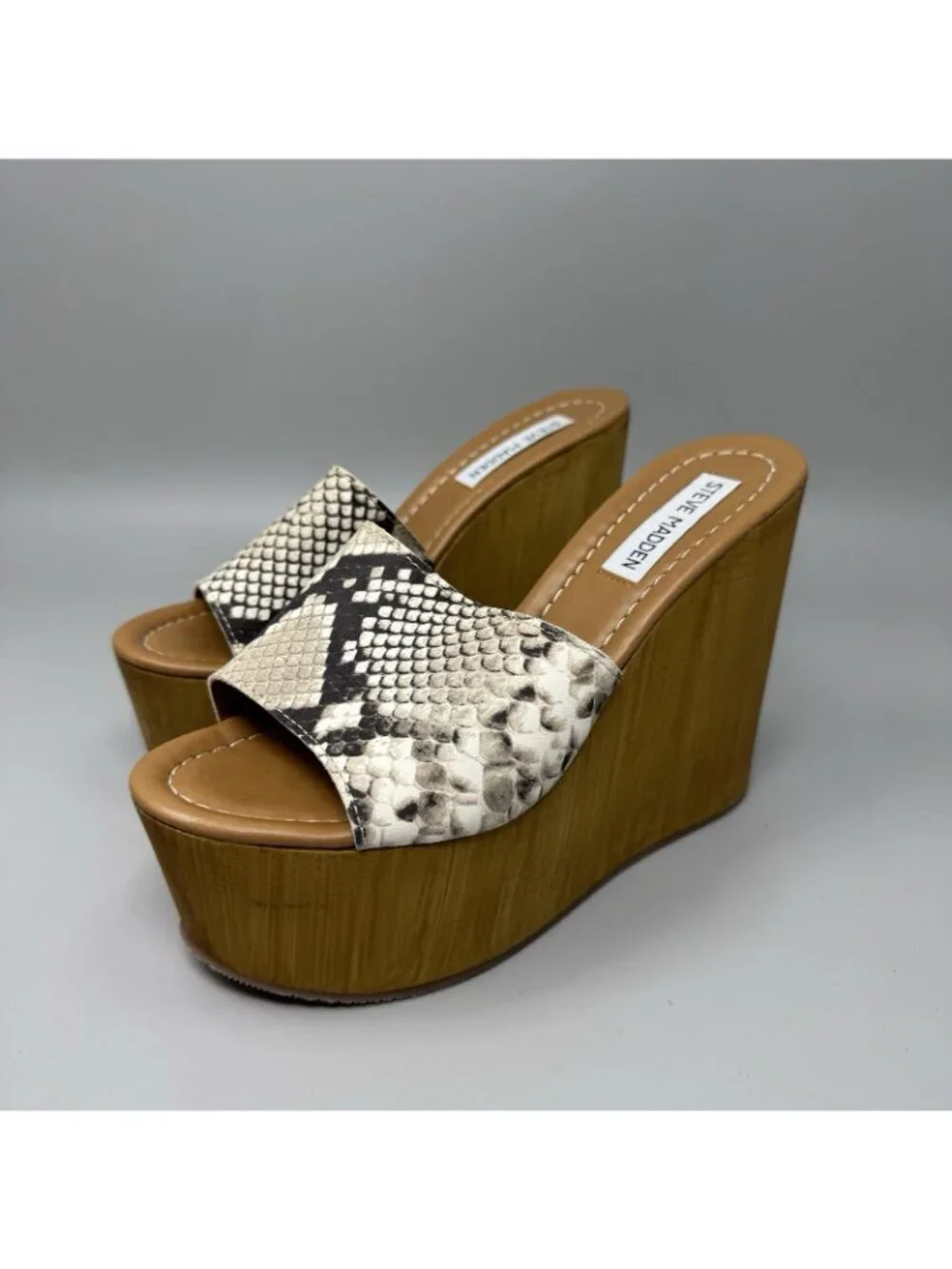Steve Madden Sandra  Snakeskin Y2K Chunky Platform Block Heel Sandals Size 8